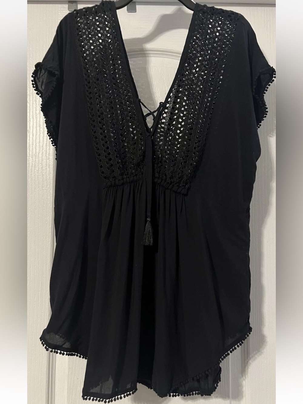 Victoria's Secret Black Crochet V-Neck Tie-Front Tunic/Beach Sexy Cover Up